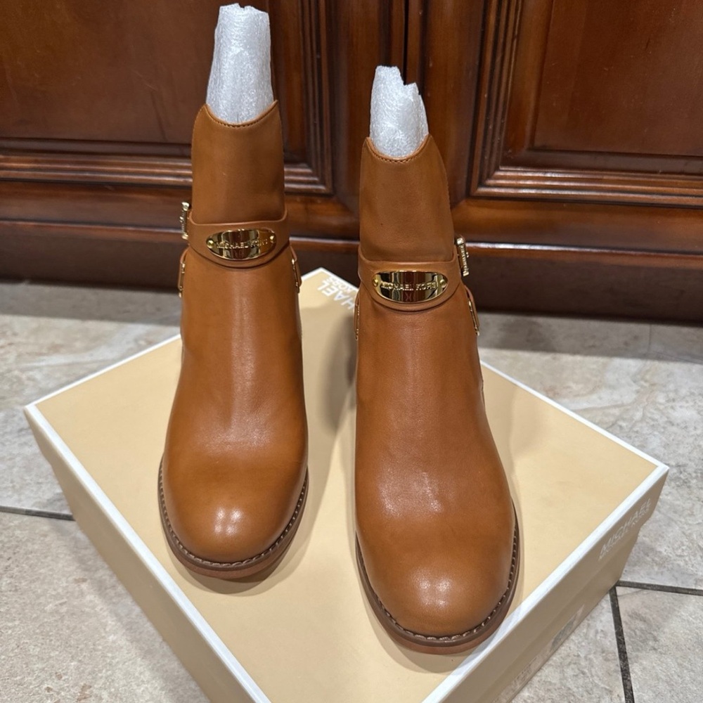 Michael Kors Arley Ankle Boots Size 6 - Picture 2 of 12